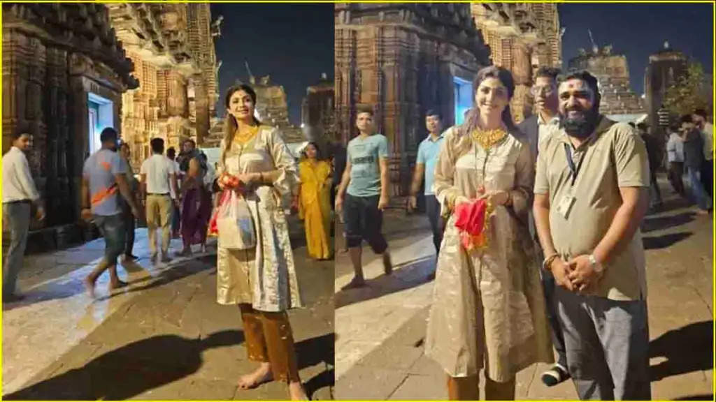 लिंगराज मंदिर मंदिर में दर्शन करने गई Shilpa Shetty से हो गई बड़ी भूल, एक्ट्रेस के नाम जारी हुआ नोटिस जानिए क्या है पूरा मामला ?