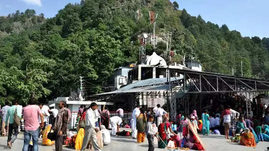 इन्तजार ख़त्म,खुल चुकी है माता वैष्णो देवी की पुरानी गुफा,फटाफट जाकर कर लें दर्शन,बाद में नहीं मिलेगा मौका