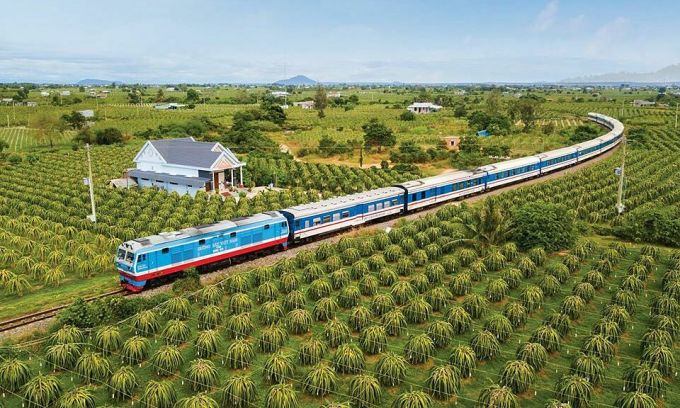 Vietnam's north-south railway named among world's most incredible train journeys