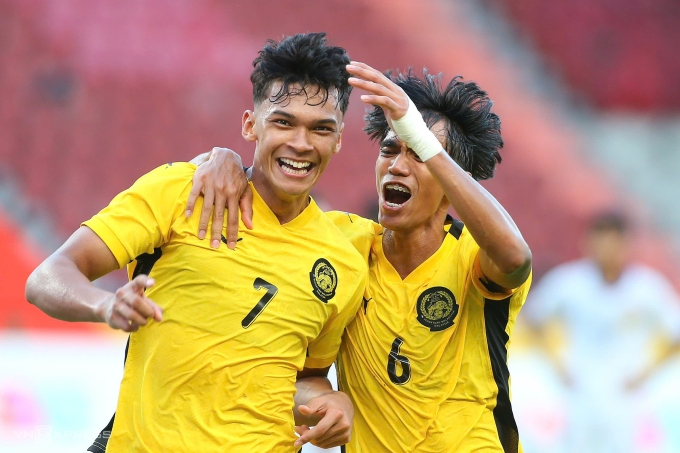 Forward Rosli Azim (number 7) after scoring Malaysias second goal in their 4-1 victory against Laos at SEA Games 33 in Bangkok, Thailand, on Dec. 6, 2025. Photo by Read/Duc Dong