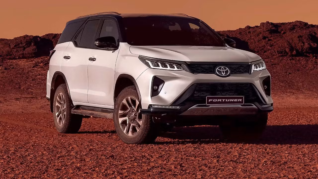 Toyota Fortuner and Hilux mild-hybrid confirmed for 2024 launch - CarWale