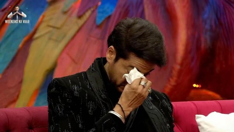 'This is very touchy': Gaurav Khanna cries after question on why his wife doesn't want kids; gets angry as media calls him 'lomdi'