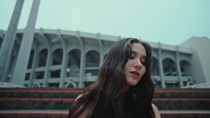 The song SEA Games 33 conveys a message of will