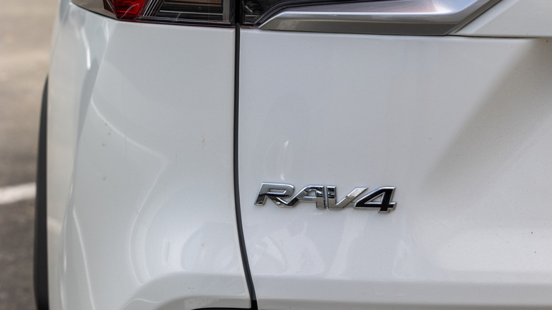 Rav4 photographed from rear bumper