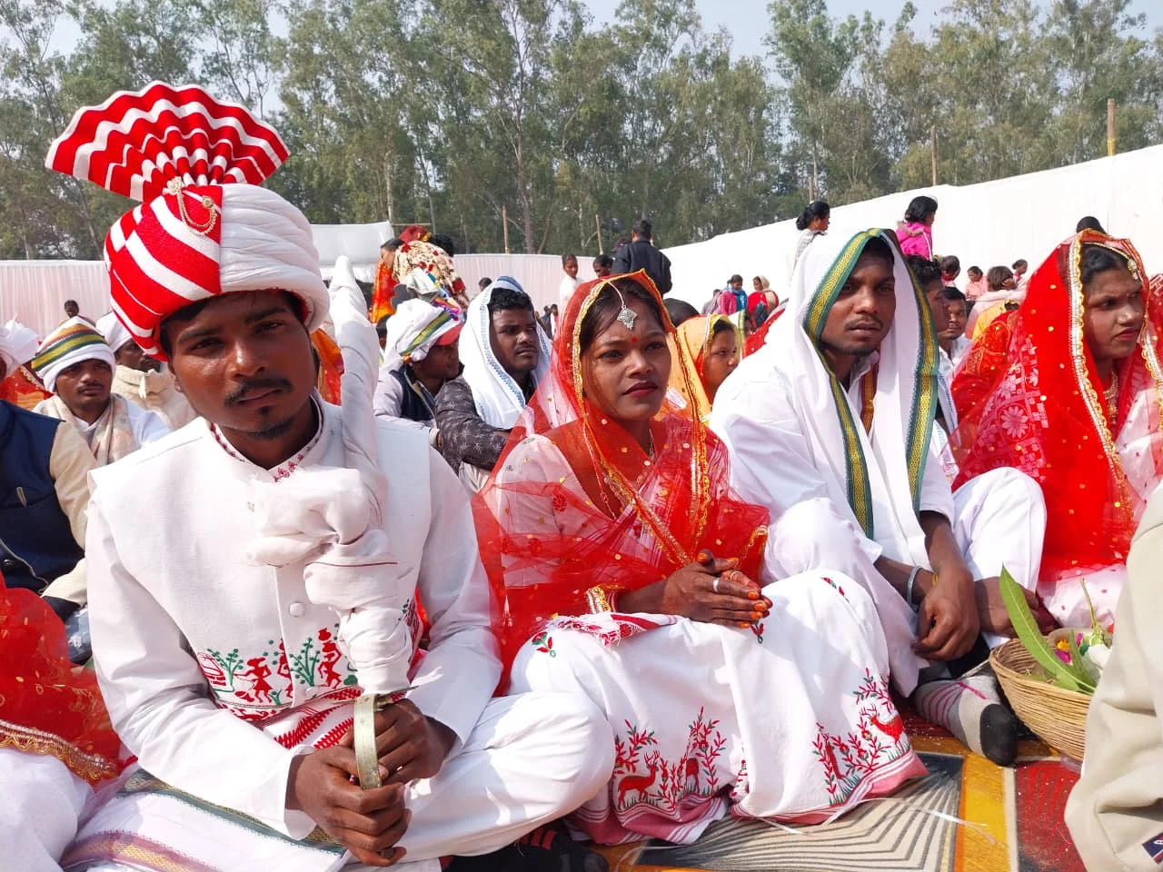 Mass marriage of 116 couples living in live-in relationship took place in Lohardaga, got social recognition 9 WhatsApp Image 2025 12 13 at 15.44.25 17193156