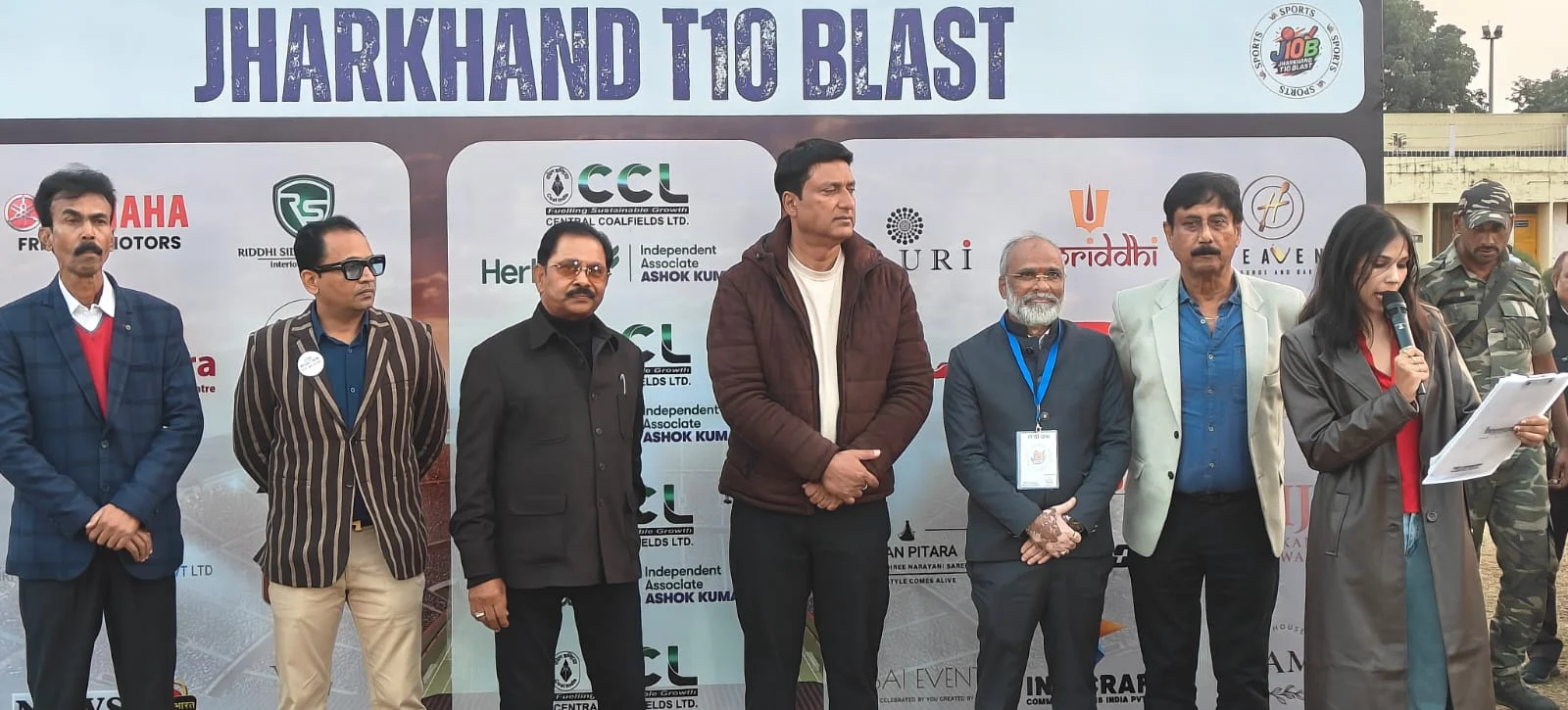 Grand finale of Jharkhand T-10 Blast cricket tournament, JCA President Ajay Nath Shahdev and former MP Dheeraj Sahu were present. 20 WhatsApp Image 2025 12 13 at 19.03.43 234b0b3b