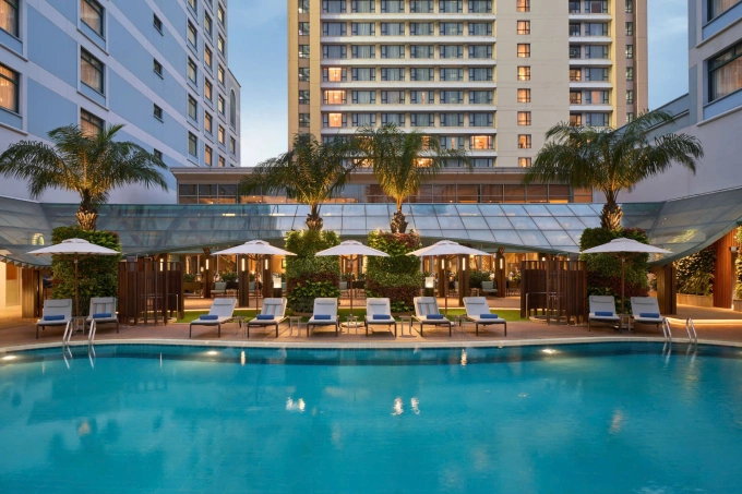 Outdoor pool and alfresco area at Sheraton Saigon Grand Opera Hotel. Photo courtesy of Grand Opera Tower