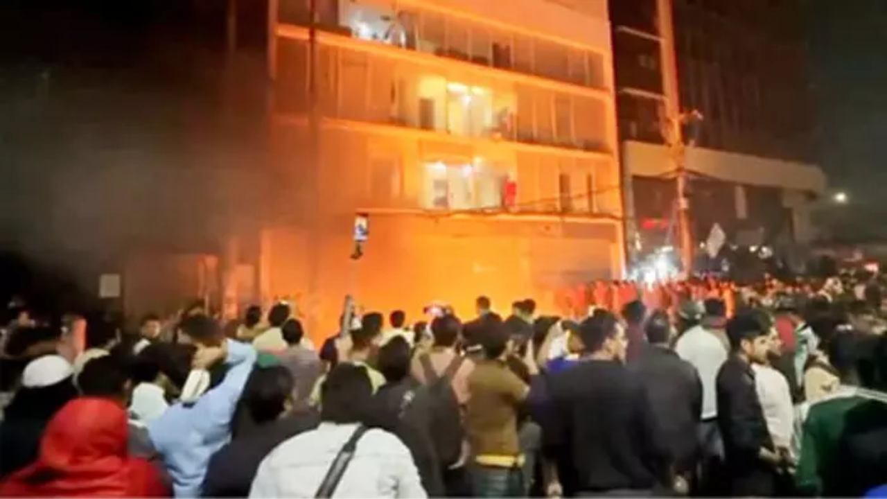 KILLING THE MUSKS (60)