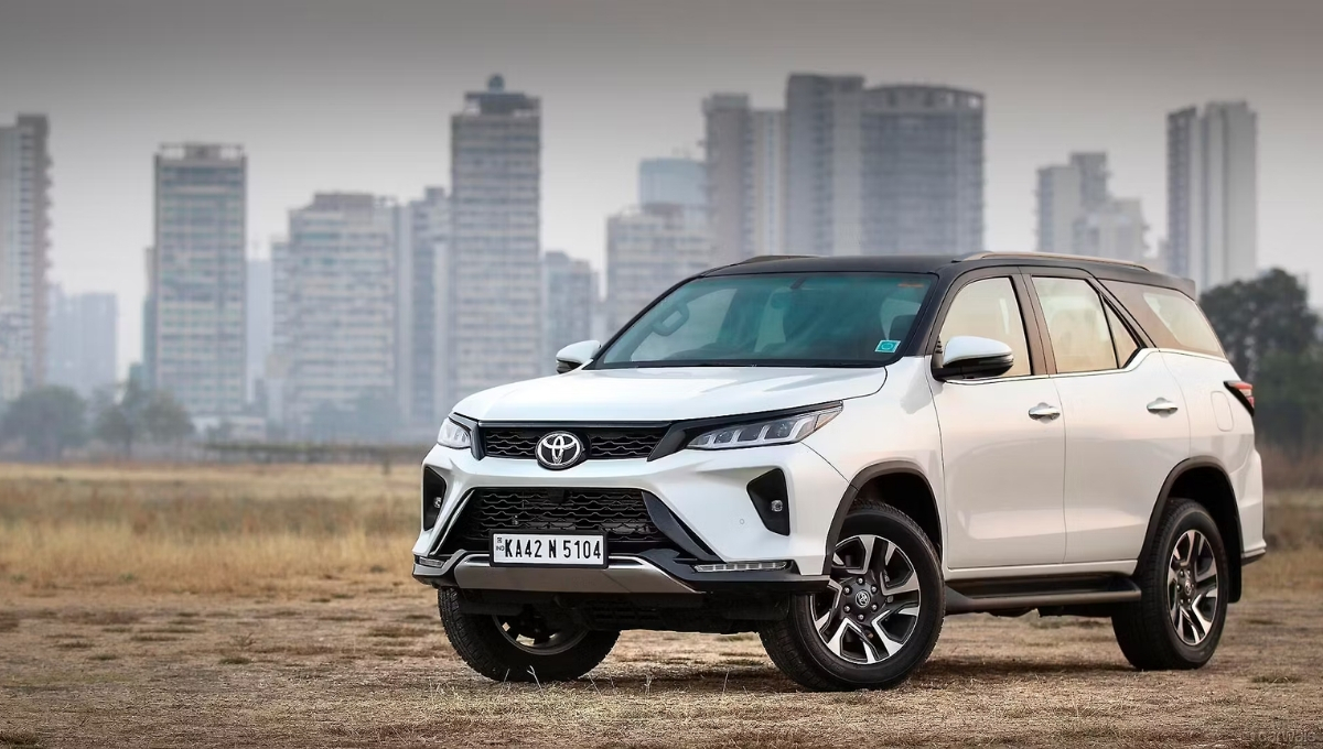 Toyota Fortuner Legender
