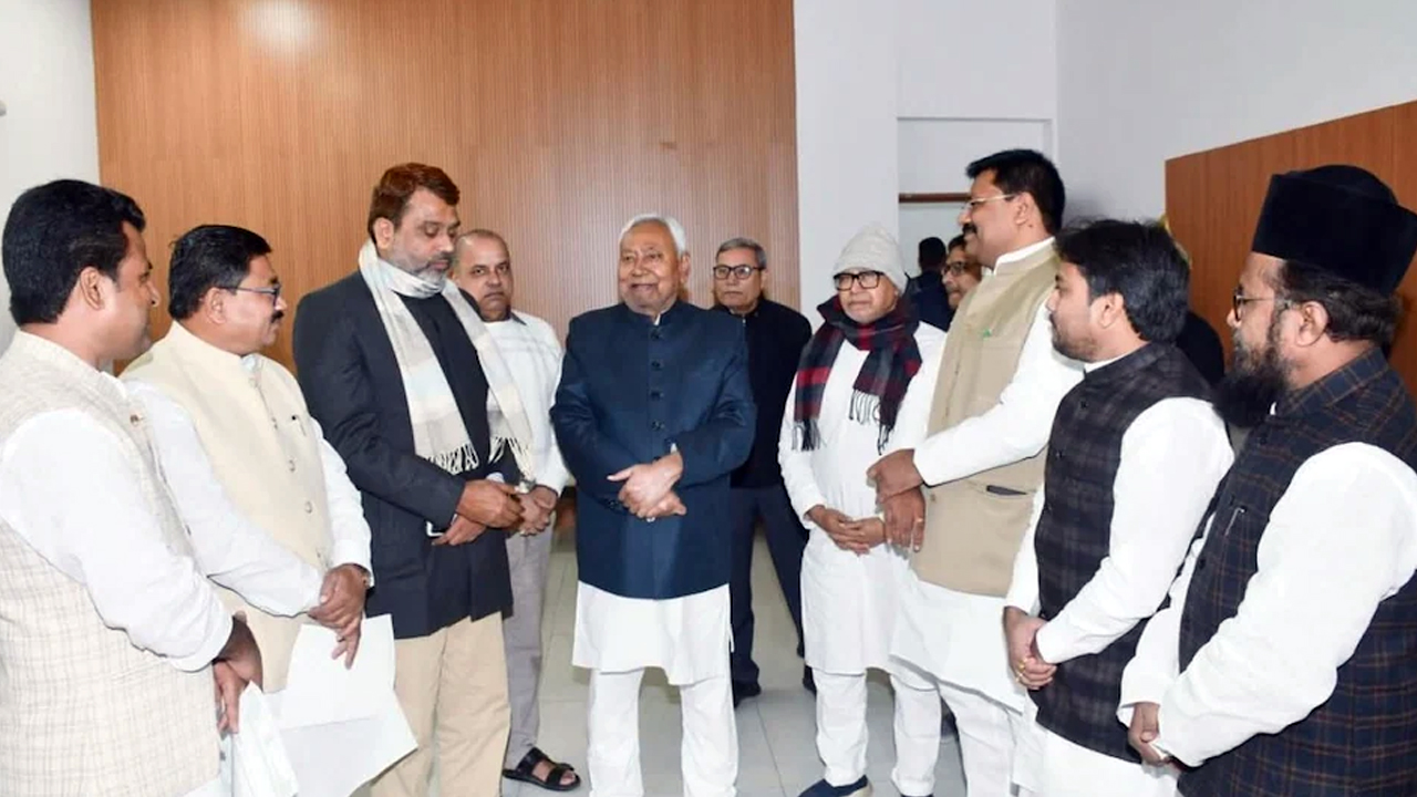 owaisi-mlas-meets-nitish-kumar-bihar-politics-heats-up-with-shocking-reason