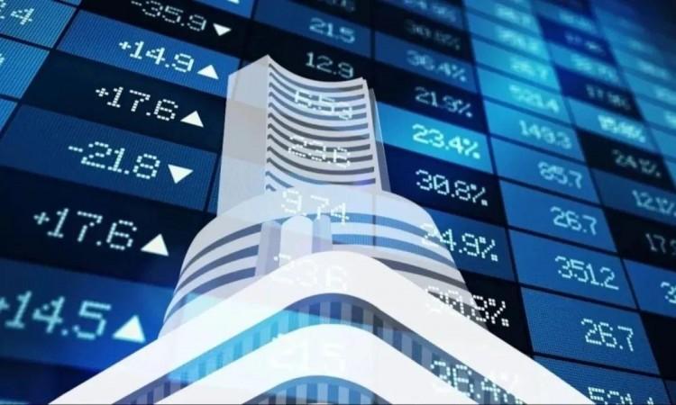 Sensex, Nifty open lower amid weak global cues