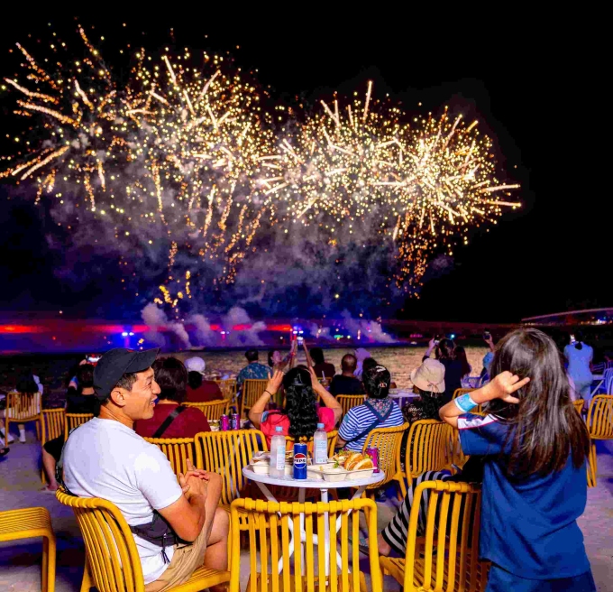 Phu Quoc is one of the few islands in the world to host two fireworks shows every night throughout the year. Photo courtesy of Sun Group