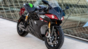 Bajaj Pulsar RS200: Stunning Design, 199cc Power, ABS Brakes All Under an Affordable Price Tag