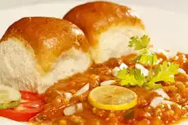 Simple method of making pav bhaji: confluence of nutrition and taste