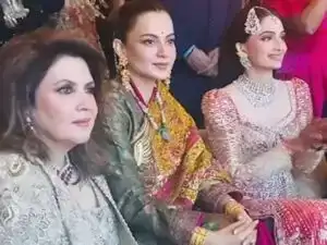 There is pomp and show in the grand wedding of BJP MP Naveen Jindal's daughter.