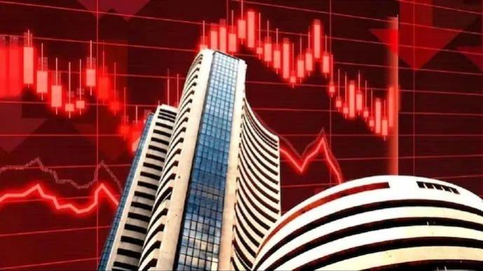 Indian stock market opens lower, IT stocks lead losses