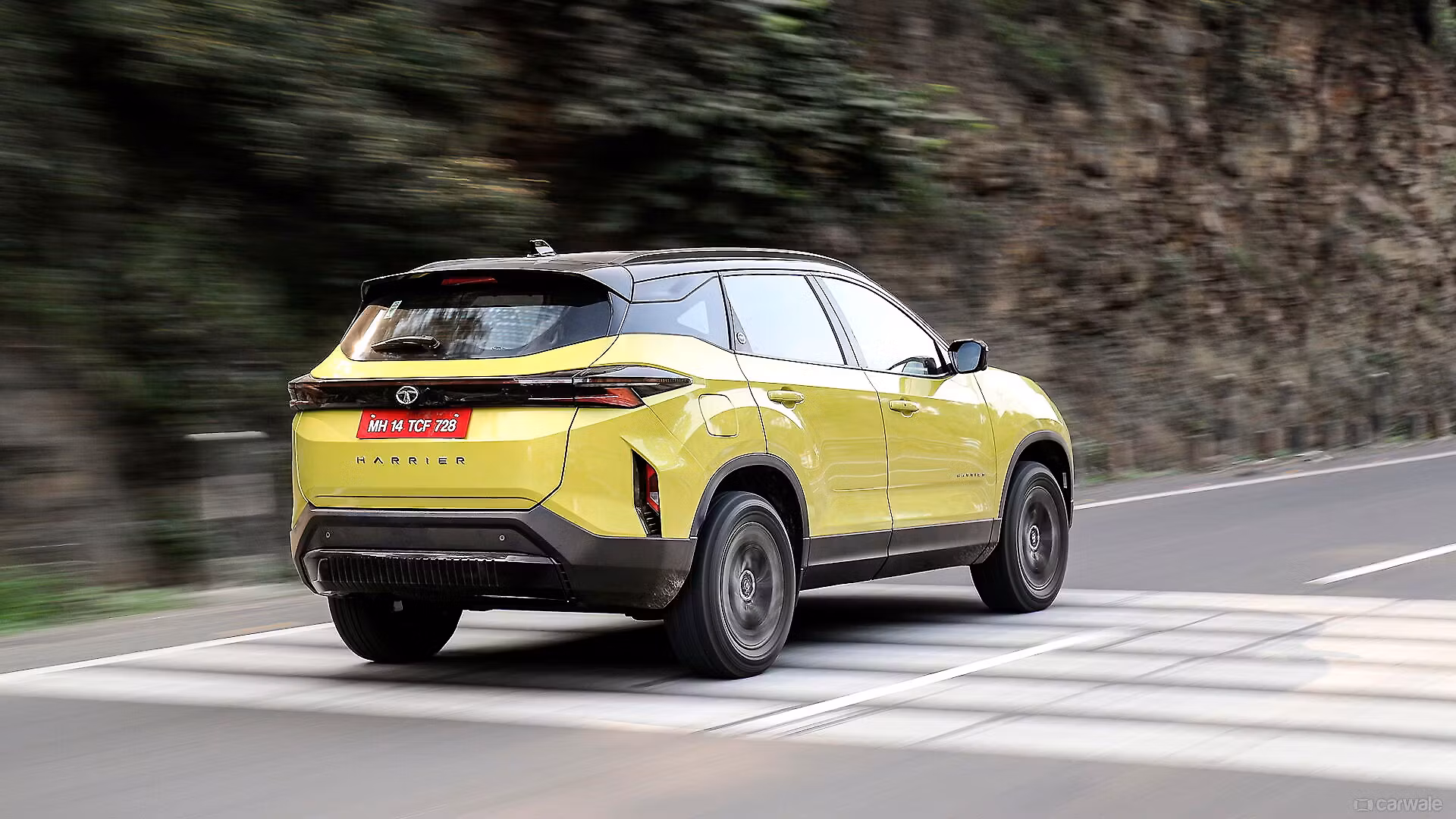 Tata Harrier Price - Images, Colors & Reviews - CarWale