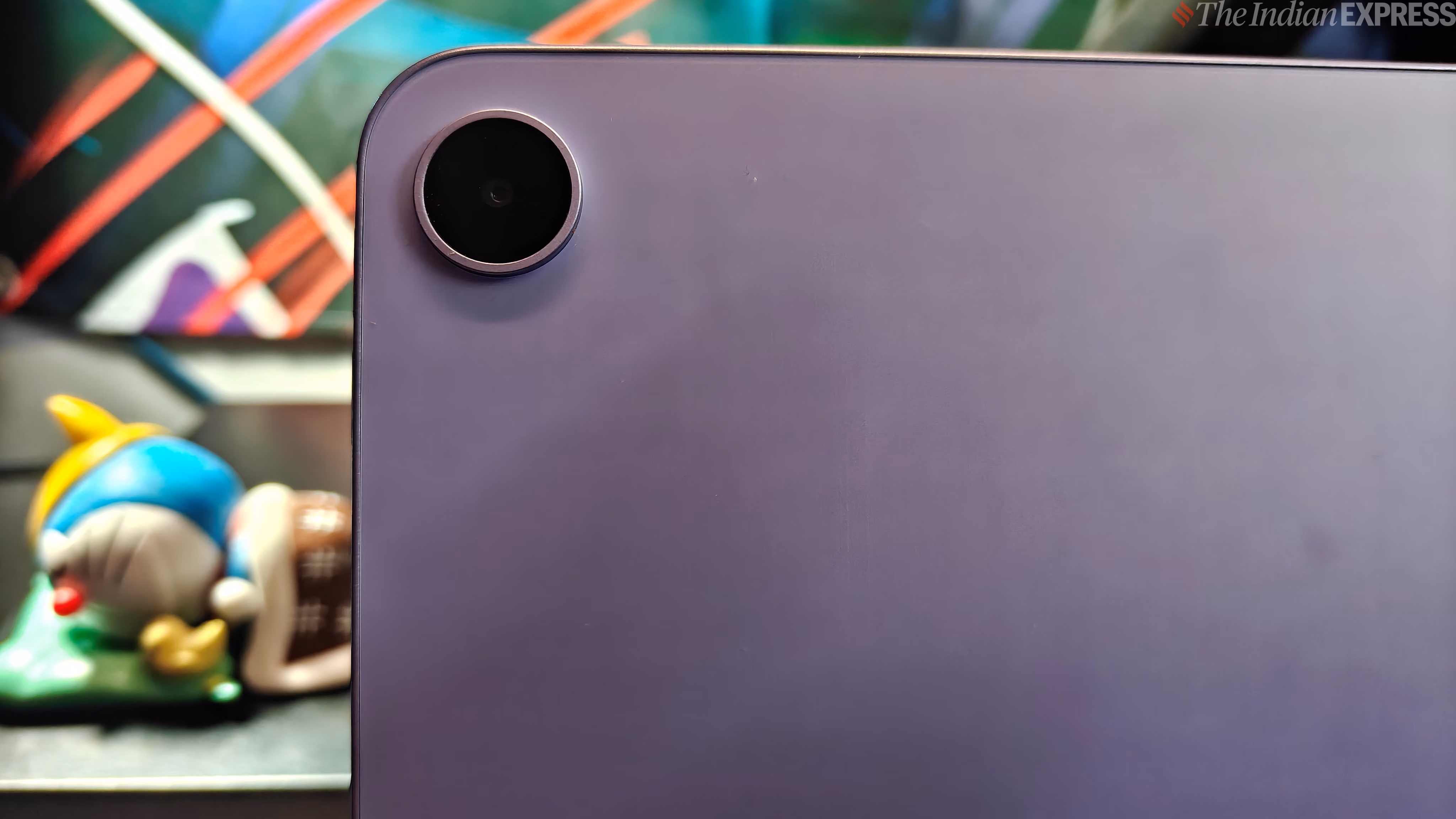 The premium build quality combined with smooth software makes it excellent value for money.