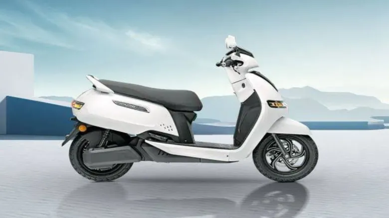 TVS iQube ST; Amazing features, powerful motor and battery and affordable price - Must Read