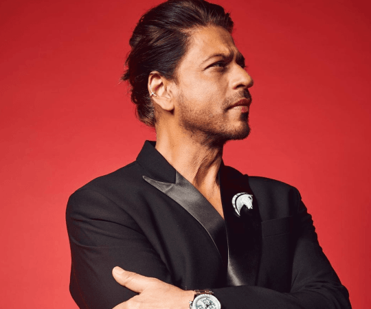 Shah Rukh Khan spoke about losing his friends at an early age. Shah Rukh Khan