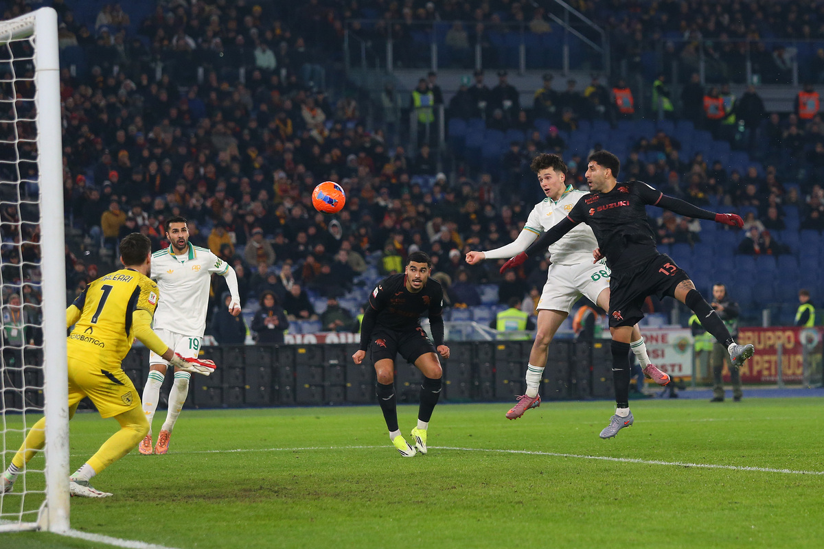 ROME, ITALY - JANUARY 13: Antonio Arena of AS Roma scores the team's second goal during the Coppa Italia match between AS Roma and Torino FC at Olimpico Stadium on January 13, 2026 in Rome, Italy. (Photo by Paolo Bruno/Getty Images)