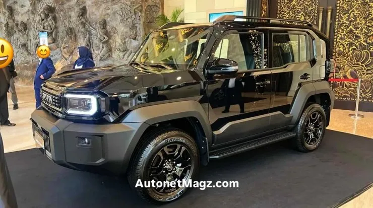 toyota-fj-cruiser-side