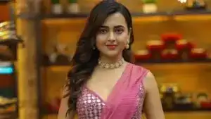 Tejashwi Prakash bought a new house in Mumbai, know the price and features