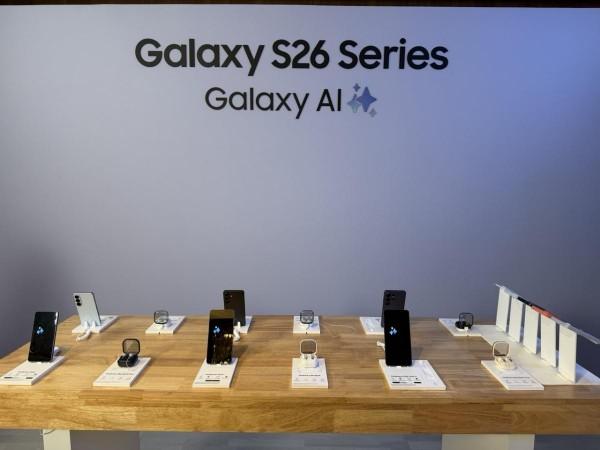 Samsung Galaxy S26 Ultra, S26 , S26