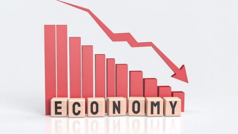 IMF data shows India's economy growing rapidly on strong domestic consumption: Economists IMF data shows India's economy growing rapidly on strong domestic consumption: Economists
