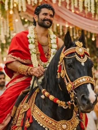 Rashmika Mandanna makes heart sign in palki; Vijay Deverakonda arrives on horse as inside Virosh's 'Periodic Era' decor wows