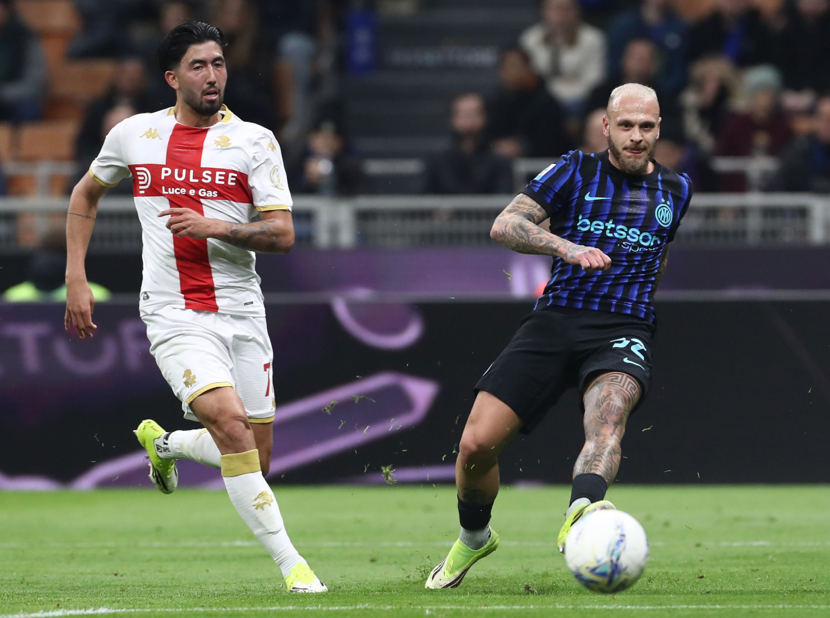 MILAN, ITALY - FEBRUARY 28: Federico Dimarco of FC Internazionale scores their team's first goal during the Serie A match between FC Internazionale and Genoa CFC at Giuseppe Meazza Stadium on February 28, 2026 in Milan, Italy. (Photo by Marco Luzzani/Getty Images)