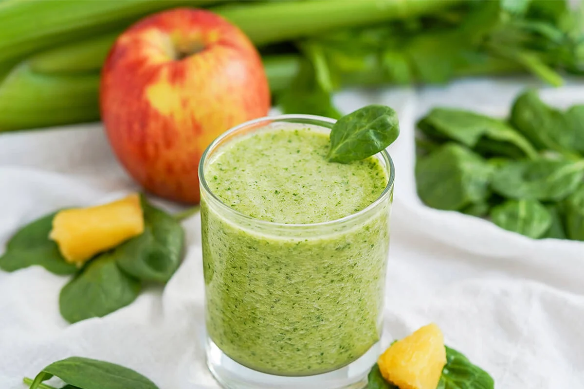 apple and spinach smoothie