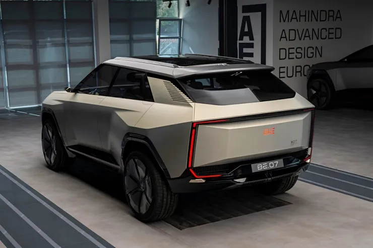 mahindra-be07-rear