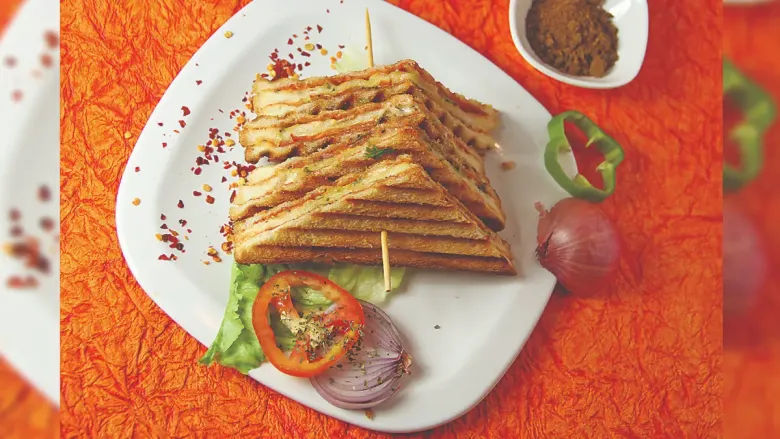 Sandwich served with sauce