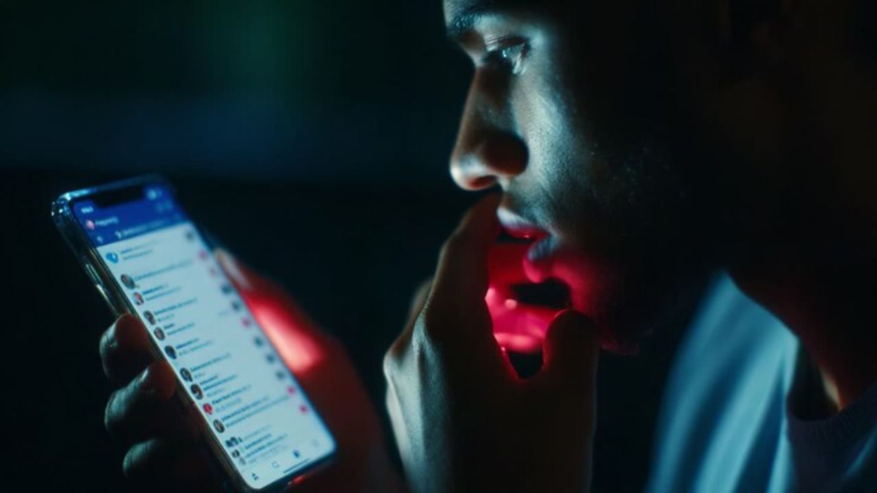 Social Media Addiction Impact On Mental Health