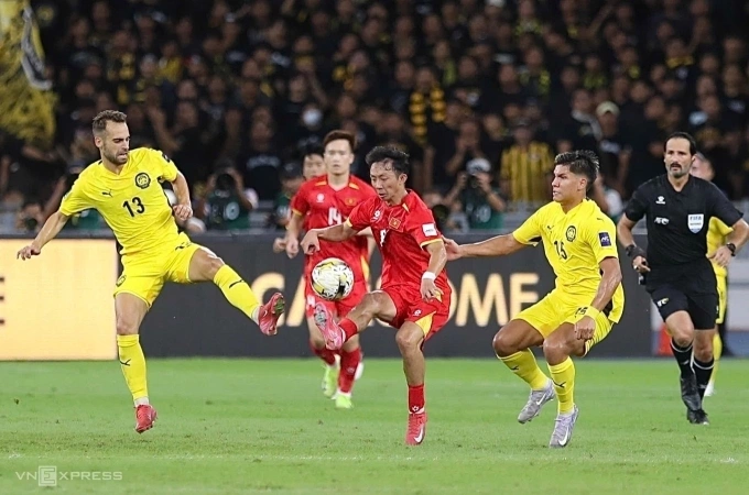 Ineligible naturalized midfielder Hector Hevel (left) in Malaysia's 4-0 victory over Vietnam in the second round of Group F in the final qualifying round of the 2027 Asian Cup, at Bukit Jalil Stadium, Malaysia on June 10, 2025. Photo: Hai Tu