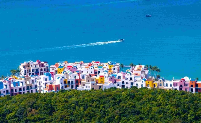 Festivals and events take place throughout the year around the island’s architectural landmarks. Photo courtesy of Sun Group