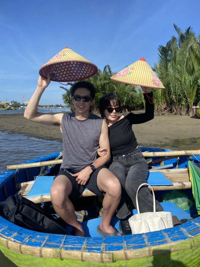 Thuy and her boyfriend on a trip to Vietnam, 2025. Photo: Instagram/Jannievsseiwa