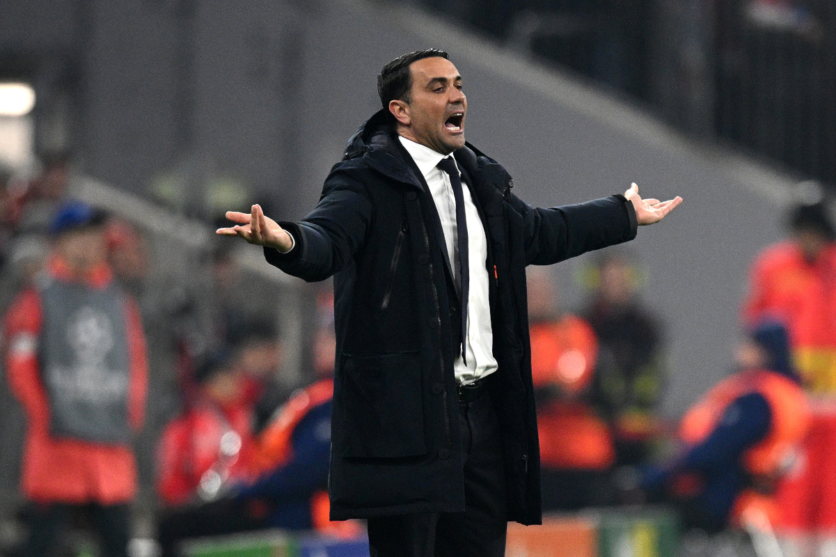 MUNICH, GERMANY - MARCH 18: Raffaele Palladino, Head Coach of Atalanta, reacts during the UEFA Champions League 2025/26 Round of 16 Second Leg match between FC Bayern München and Atalanta BC at Football Arena Munich on March 18, 2026 in Munich, Germany. (Photo by Stuart Franklin/Getty Images)