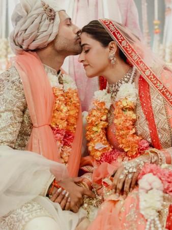 Nupur Sanon–Stebin Ben lock lips under Aurora Borealis on honeymoon; fans call sharing kissing pics 'cringe'
