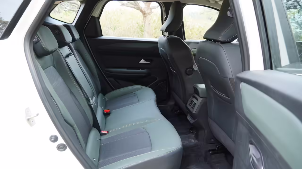 Rear seat space