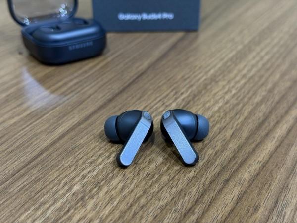 Samsung Galaxy Buds4 Pro Samsung Galaxy Buds4 Pro