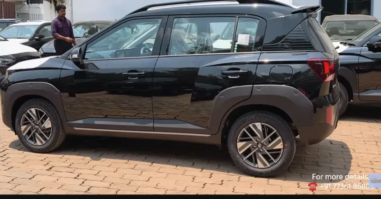 hyundai exter hx8 side hyundai exter hx8 side