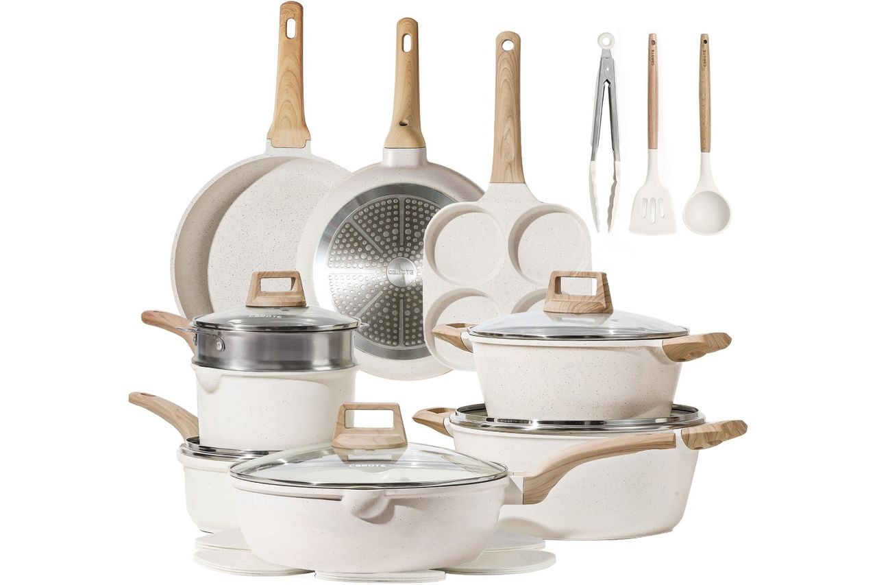CAROTE 21Pcs Pots and Pans Set Credit: Amazon