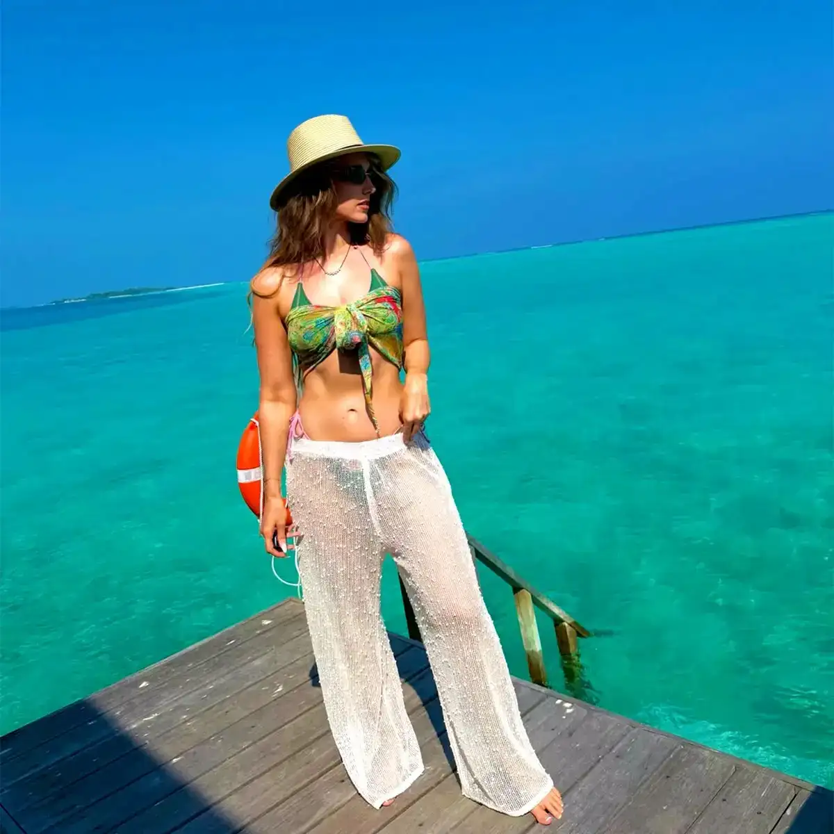 Hot pictures of Shikhar Dhawan's wife Sophie Shine viral on social media