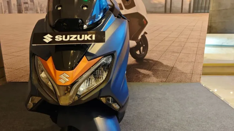new-suzuki-burgman-front
