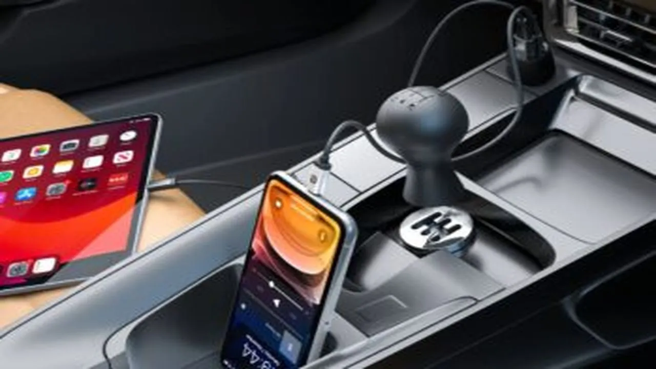 Mobile and Power Bank in car