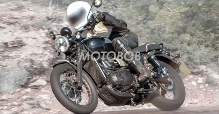 triumph bonneville 400 spied