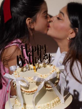 Mahhi Vij turns 44; kisses daughter Tara on lips, parties with Seher cast; ex-husband Jay skips bash, wishes her on Instagram