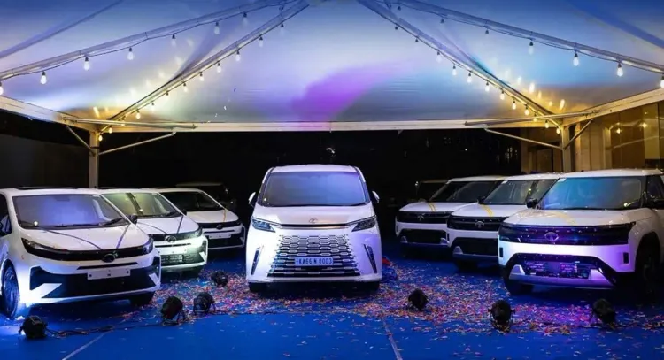 employees-get-altroz-sierra